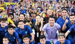 阿姨爆料国足比赛视频,阿姨爆料视频再现精彩瞬间