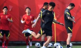 阿姨爆料国足比赛视频,阿姨爆料视频再现精彩瞬间