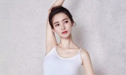 娱乐吃瓜君小嘴女星是谁,她是谁？背后故事大揭秘