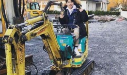 娱乐圈爆料挖掘机,挖掘机事件引发热议，真相究竟如何？