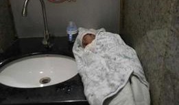 弃婴的视频在线观看,人性的悲歌与社会的反思