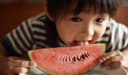 娱乐吃瓜君拍百变小千,娱乐吃瓜君带你揭秘明星们的百变魅力