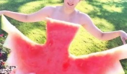 网红明星泡泡吃瓜,揭秘网红明星背后的故事