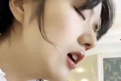 小慧君吃瓜网红视频,揭秘网红幕后生活